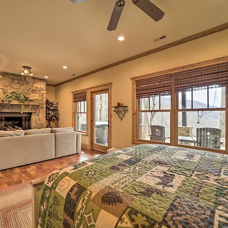 Luxury Cabin Rental In Franklin With Private Hot Tub Exterior foto