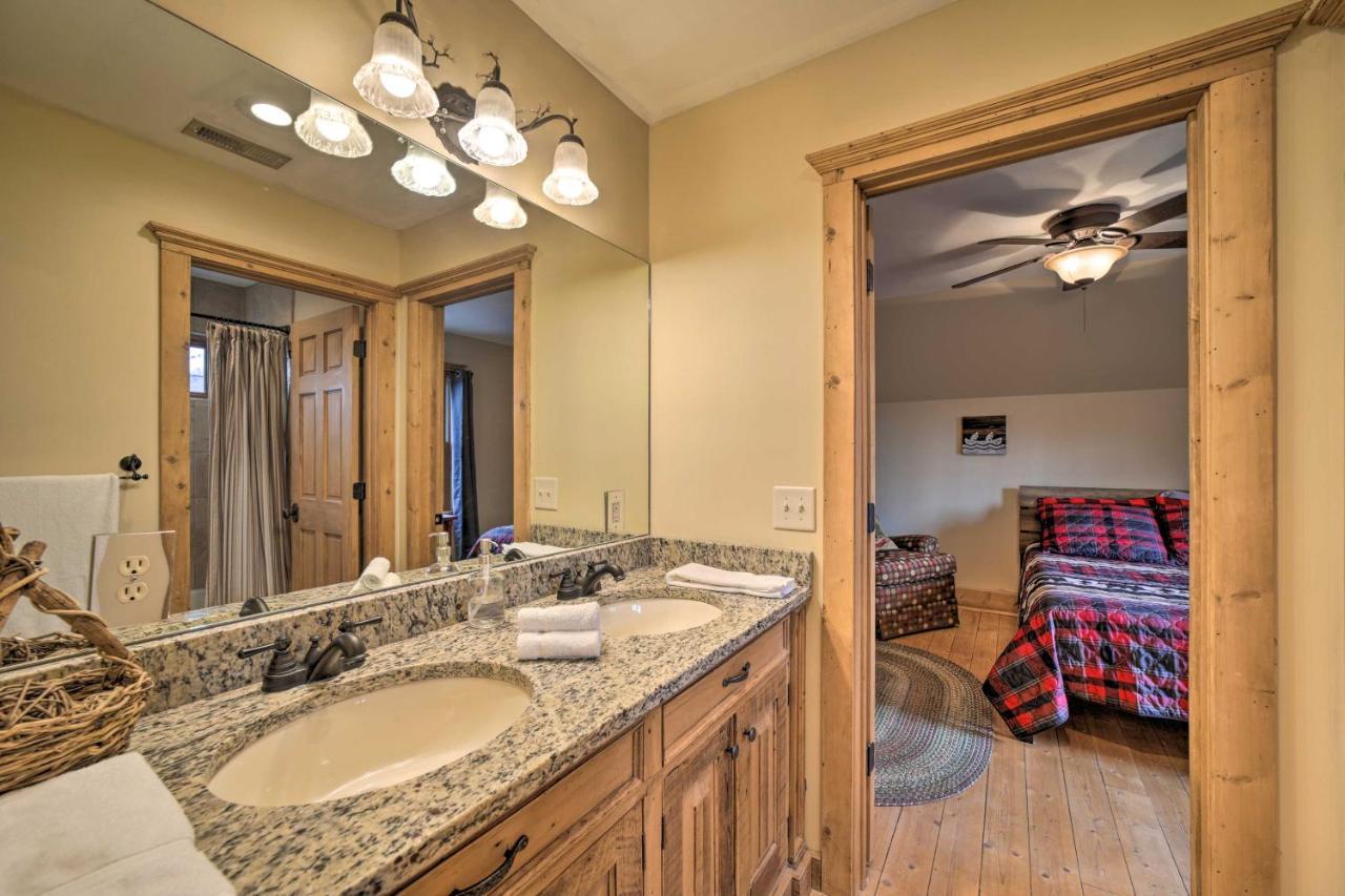 Luxury Cabin Rental In Franklin With Private Hot Tub Exterior foto