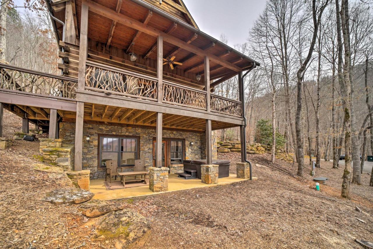 Luxury Cabin Rental In Franklin With Private Hot Tub Exterior foto