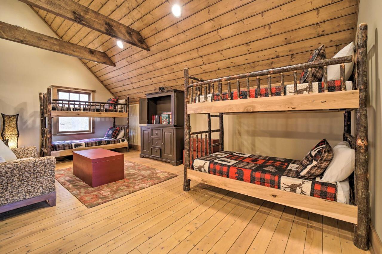 Luxury Cabin Rental In Franklin With Private Hot Tub Exterior foto